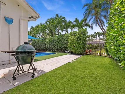 $2,995,000 | 1002 Lake Shore Drive, Delray Beach, FL 33444