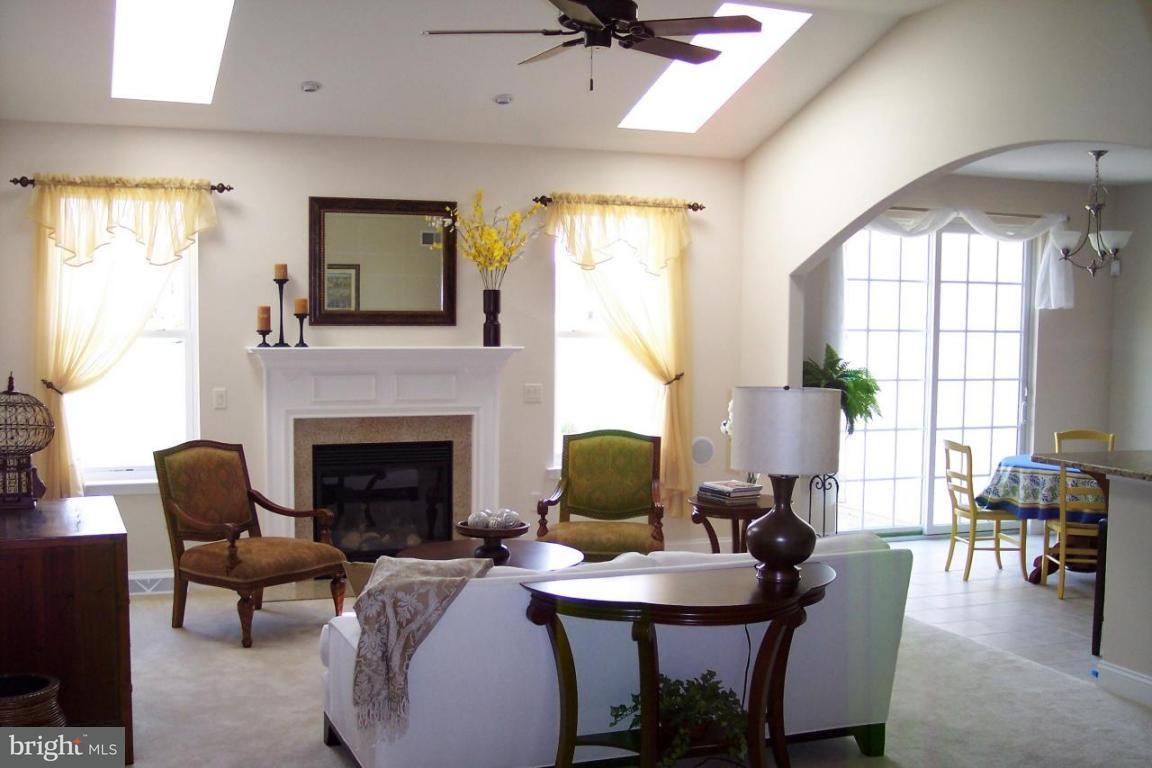636 Dorset Street, Unit 30 Lititz, PA 17543 - Photo 3 of 10