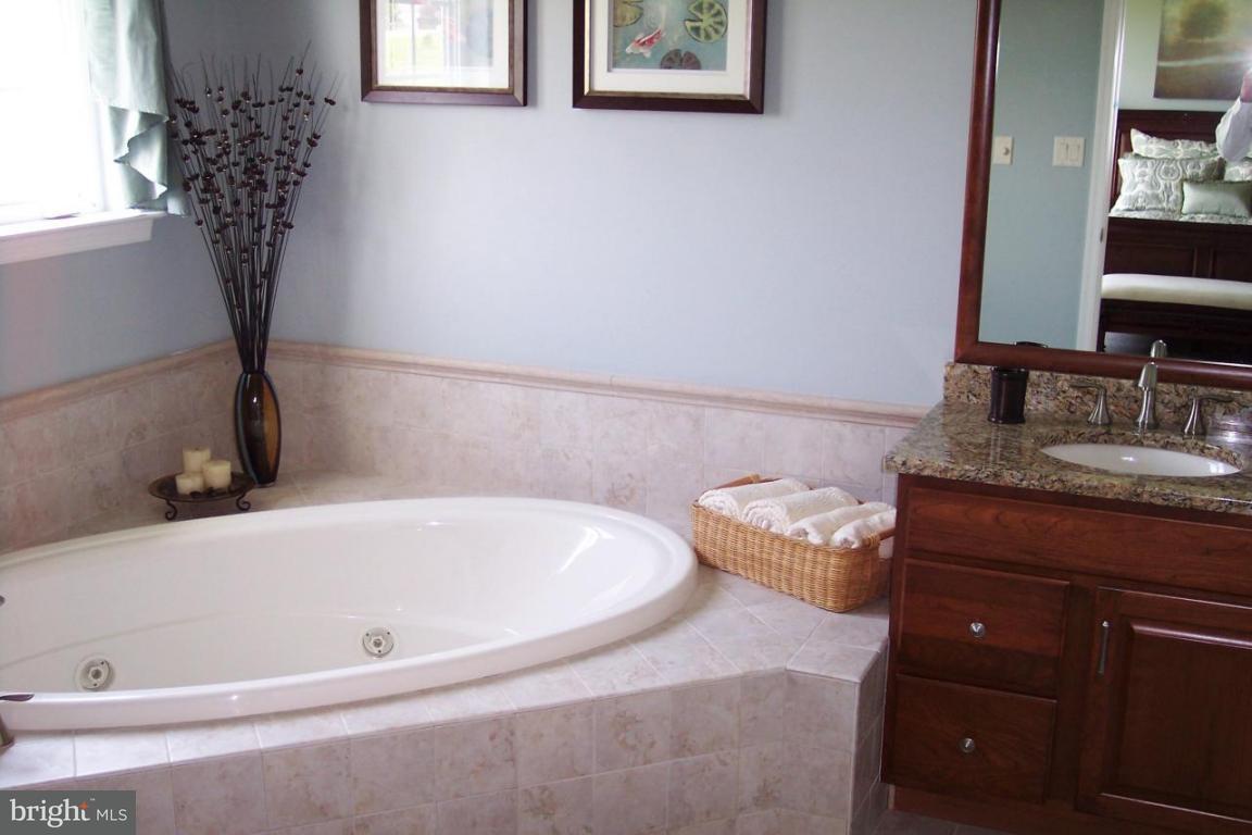 636 Dorset Street, Unit 30 Lititz, PA 17543 - Photo 8 of 10