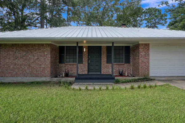 $299,000 | 13544 Northshore Loop, Conroe, TX 77304