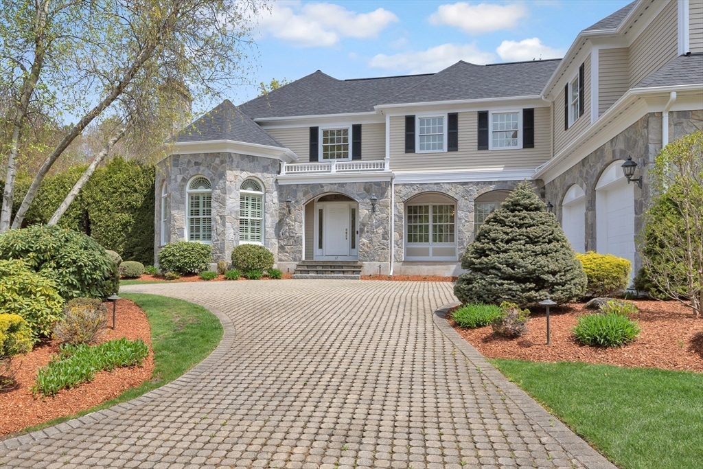 17 Sanderson Road Lexington, MA 02420 - Photo 2 of 41 Gallery Image 2