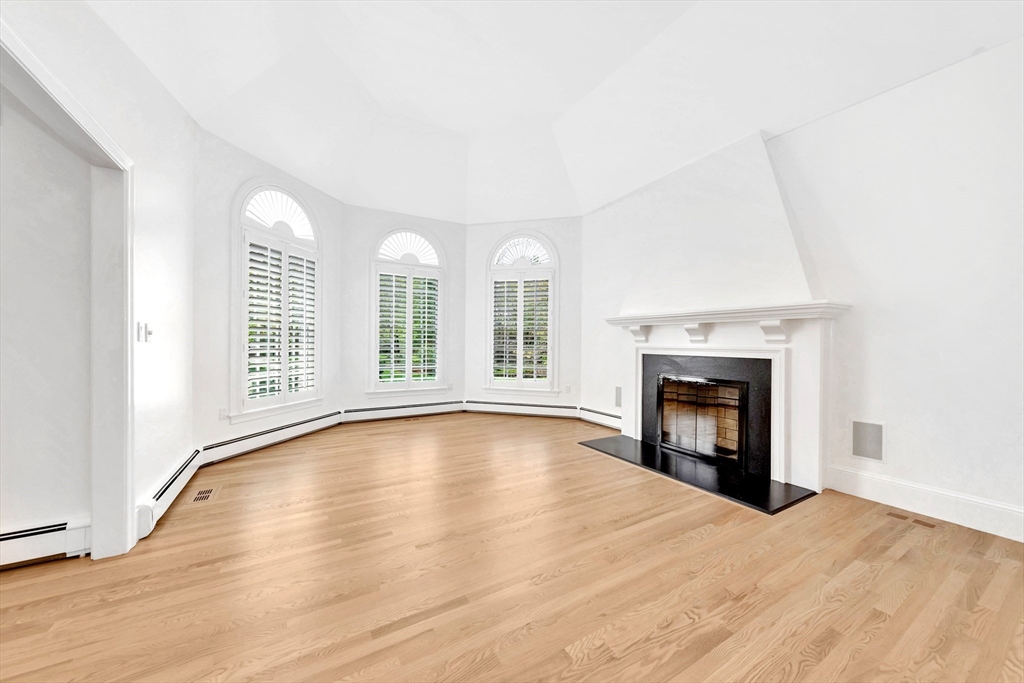 17 Sanderson Road Lexington, MA 02420 - Photo 9 of 41 Gallery Image 9
