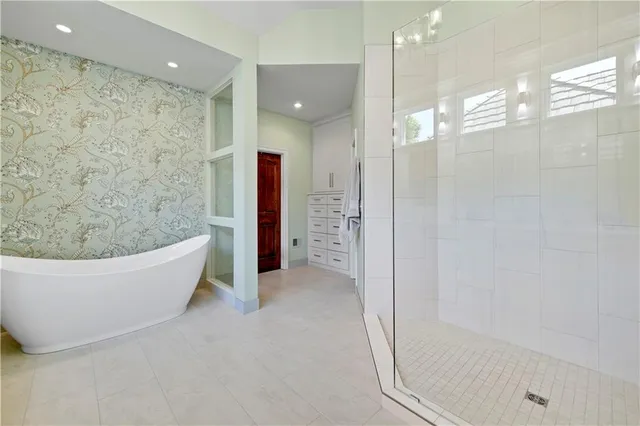 $1,297,500 | 14005 Nicklaus Drive, Overland Park, KS 66223