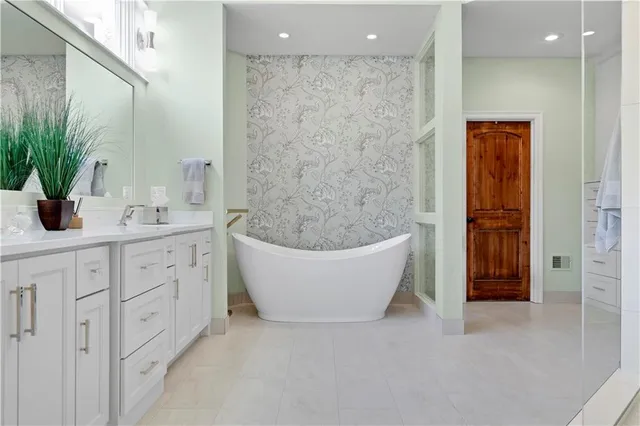 $1,297,500 | 14005 Nicklaus Drive, Overland Park, KS 66223