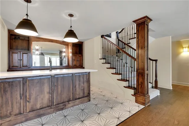 $1,297,500 | 14005 Nicklaus Drive, Overland Park, KS 66223