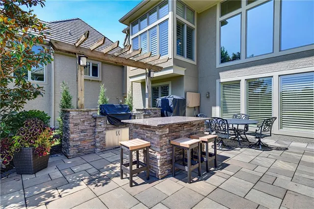 $1,297,500 | 14005 Nicklaus Drive, Overland Park, KS 66223