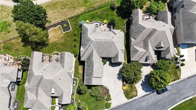 $1,297,500 | 14005 Nicklaus Drive, Overland Park, KS 66223