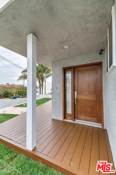 223 Waterview Street Playa del Rey, CA 90293 - Photo 3 of 50