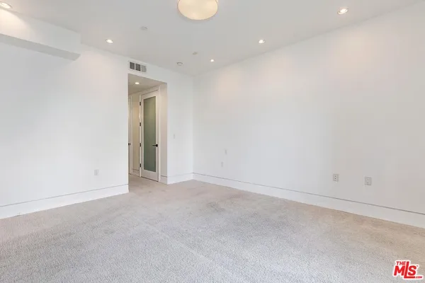 $11,500 | 225 South Hamilton Drive, Unit 106, Beverly Hills, CA 90211