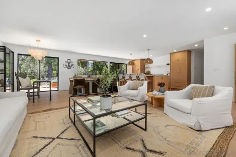 $2,200,000 | 16902 Via De Santa Fe, Unit 7, Rancho Santa Fe, CA 92091