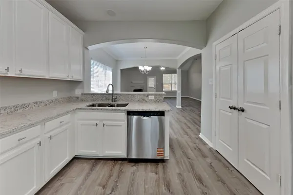 $2,425 | 19119 Sprintwood Court, Humble, TX 77346