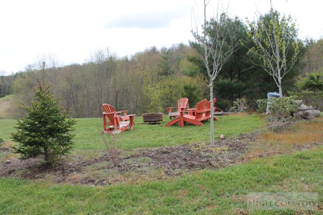 626 Roy Goodman Road Crumpler, NC 28617 - Photo 5 of 19 Gallery Image 5