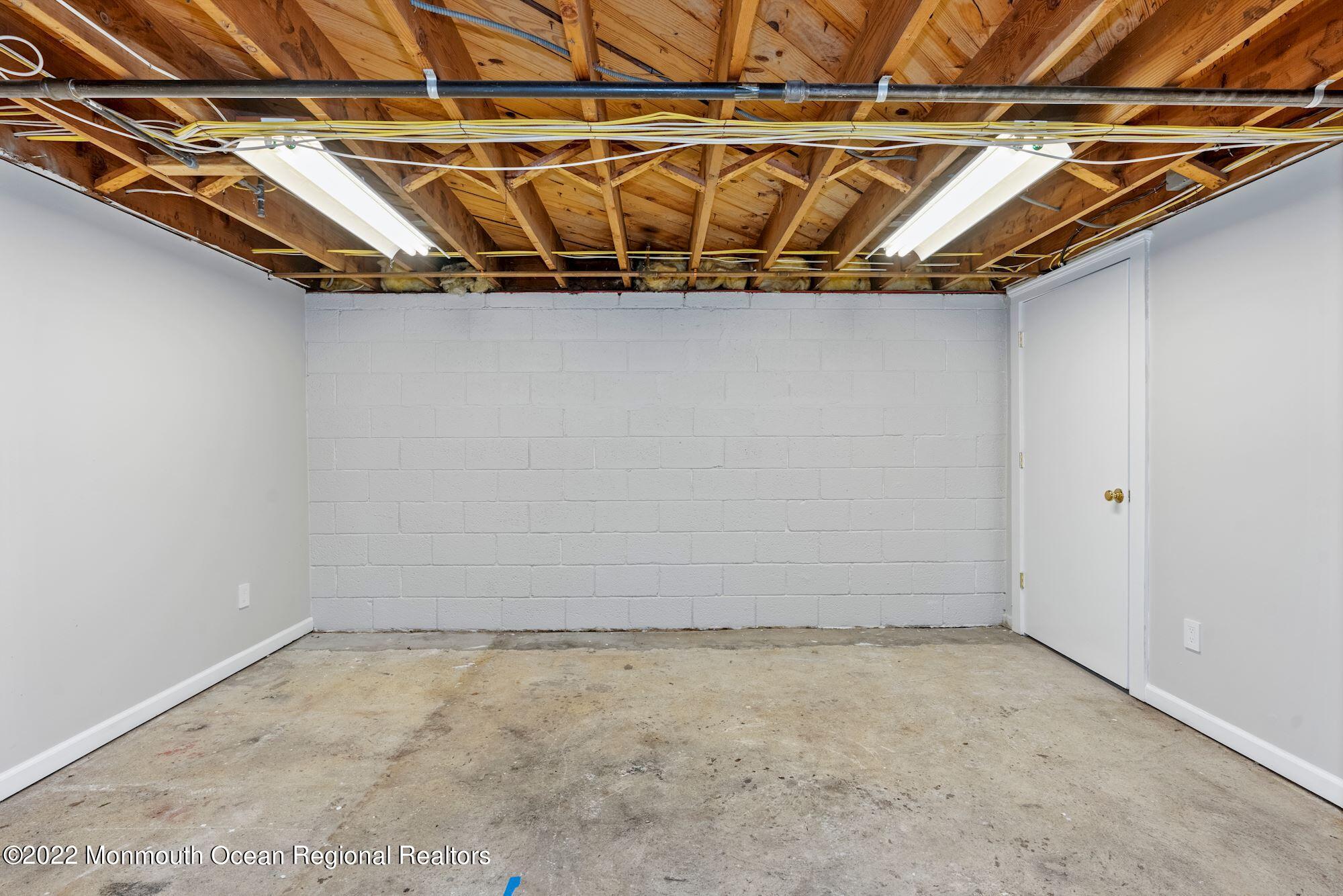 738 Holmdel Road Holmdel, NJ 07733 - Photo 21 of 36 a view of a room