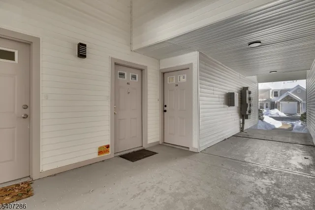 $339,999 | 39 Loch Lane, Ledgewood, NJ 07852