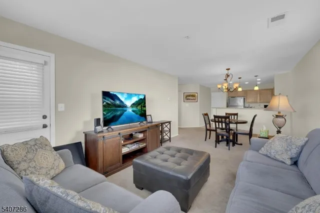 $339,999 | 39 Loch Lane, Ledgewood, NJ 07852