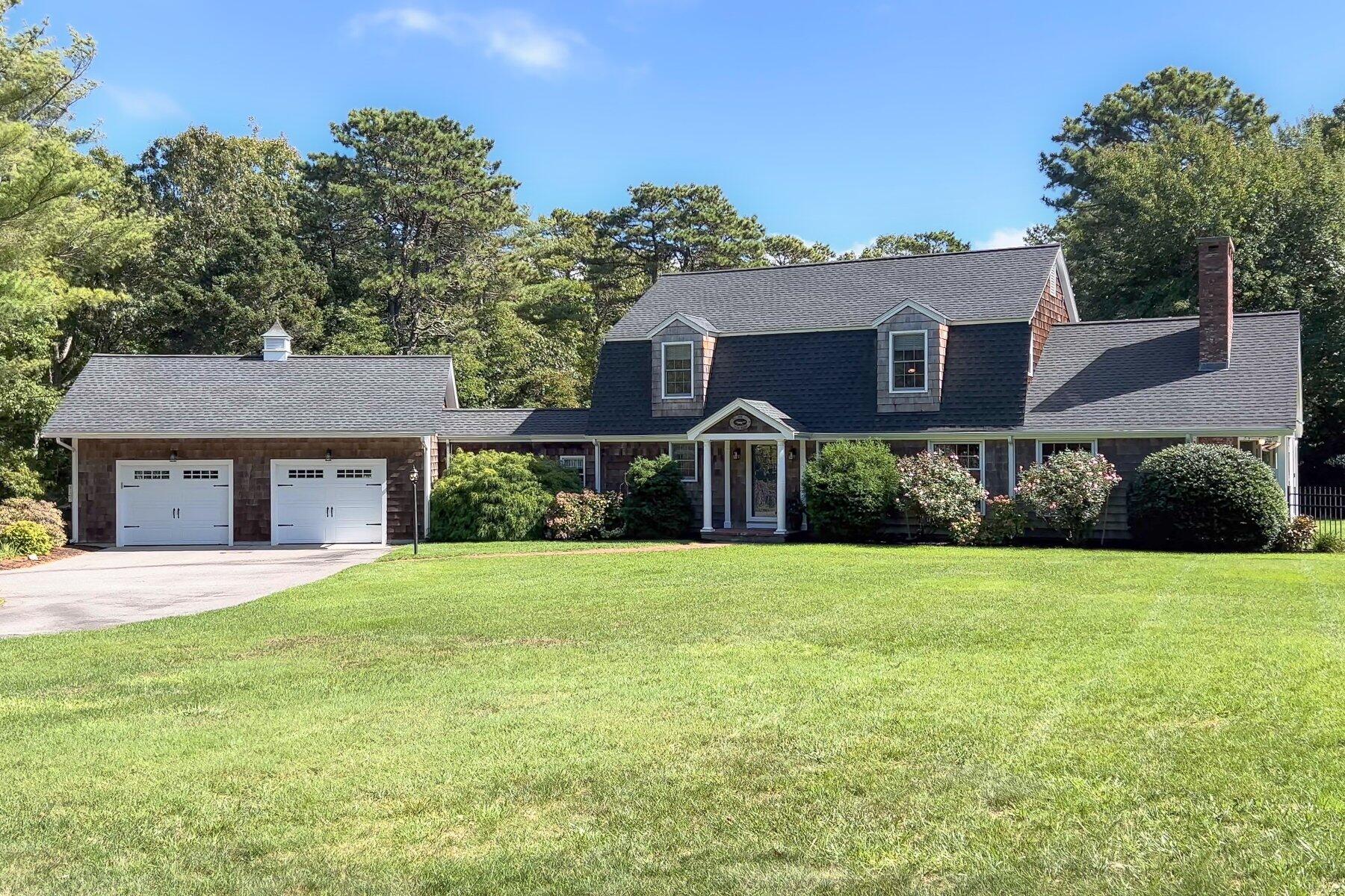 401 Wings Neck Road Pocasset, MA 02559 - Photo 1 of 1 598A0825