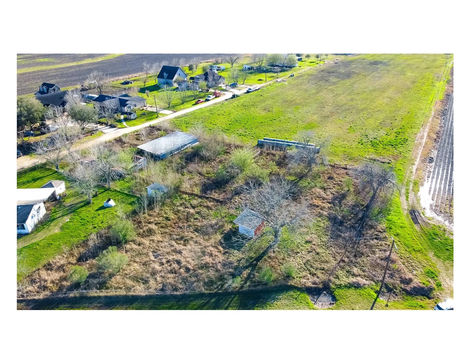 514 Darst Road Beasley, TX 77417 - Photo 3 of 4 a black and white photo of a lake