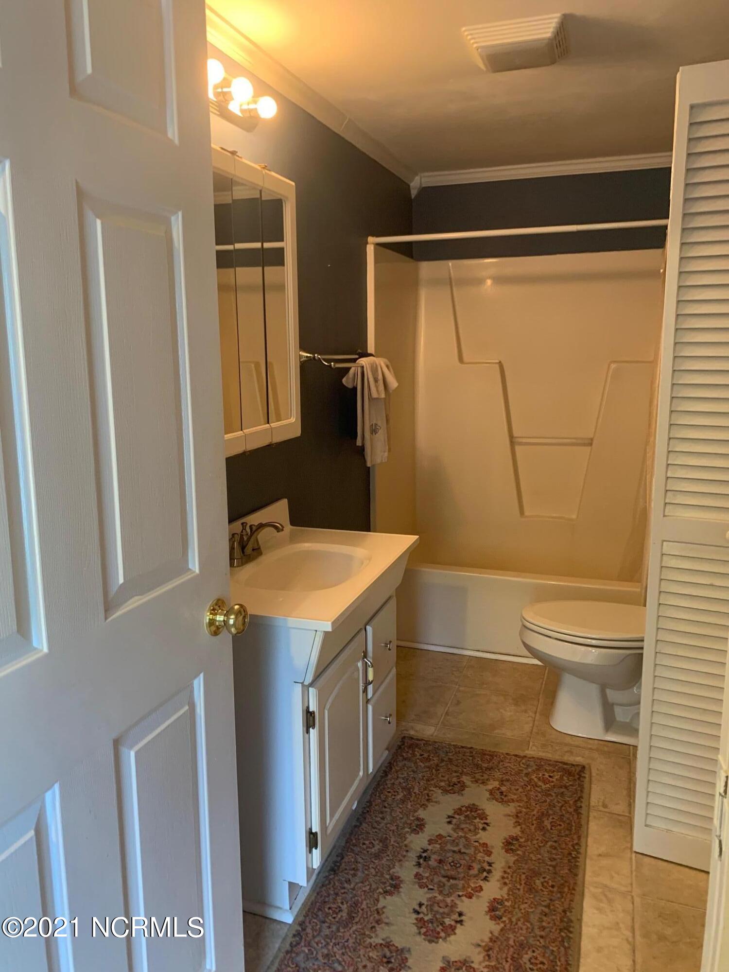 402 Alderson Road Washington, NC 27889 - Photo 25 of 37 IMG_7880