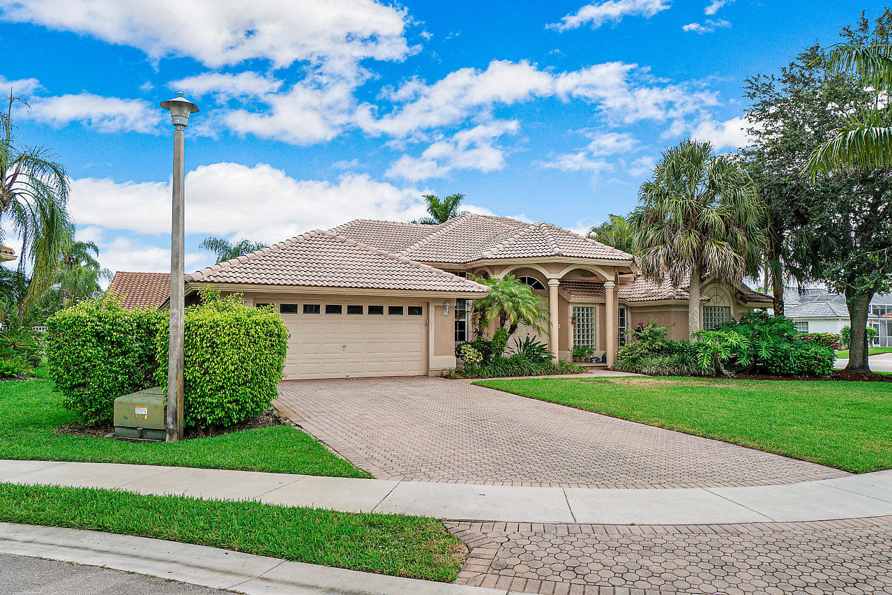 20094 West Key Drive Boca Raton, FL 33498 - Photo 2 of 33 002-20094WKEYDRIVE-BocaRaton-FL-small