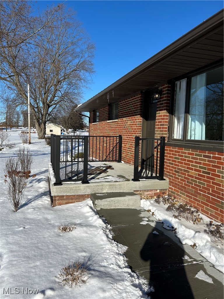 412 Barnard Road Wooster, OH 44691 - Photo 2 of 25 New front porch and railing