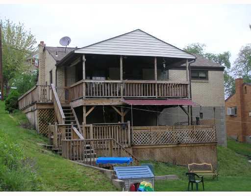 3182 Mellott Road Baldwin, PA 15227 - Photo 2 of 8 Exterior Back.