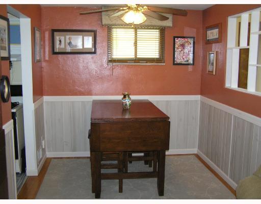 3182 Mellott Road Baldwin, PA 15227 - Photo 5 of 8 Dining Room.