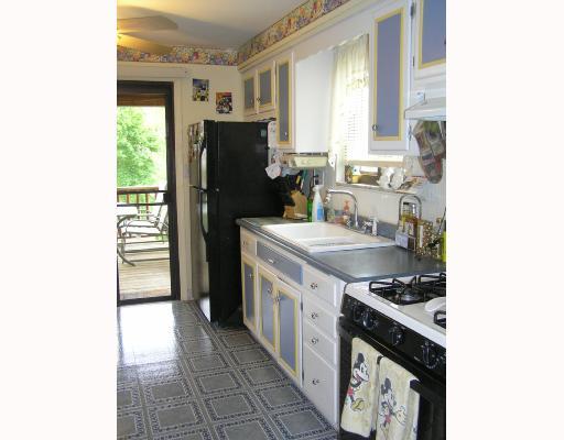 3182 Mellott Road Baldwin, PA 15227 - Photo 6 of 8 Kitchen.