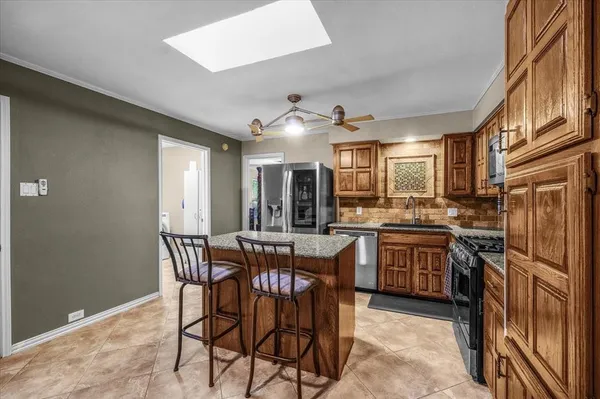 $625,000 | 826 Lake Forest Court, Grapevine, TX 76051