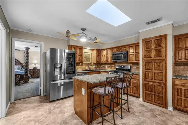 $625,000 | 826 Lake Forest Court, Grapevine, TX 76051