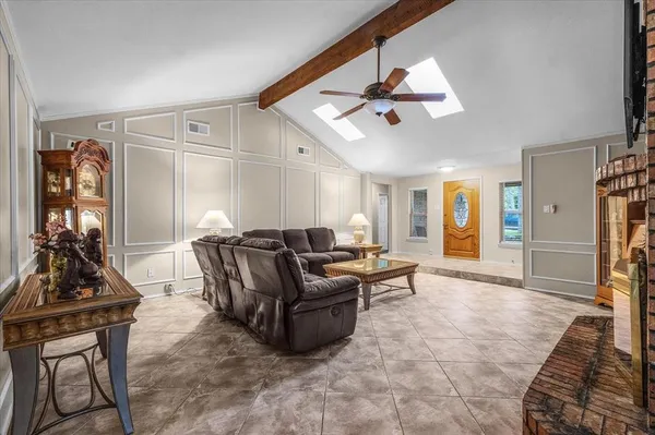 $625,000 | 826 Lake Forest Court, Grapevine, TX 76051