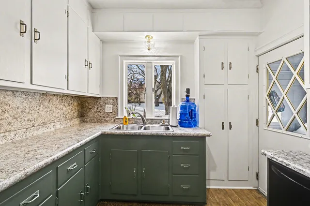 $215,000 | 612 West Grand River Avenue, Portland, MI 48875