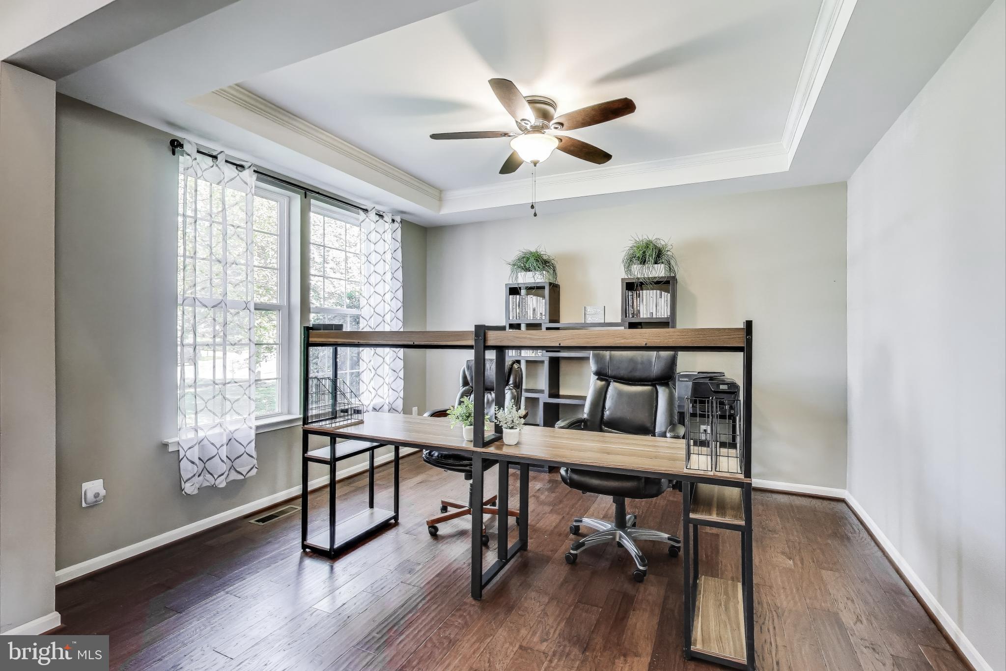 5701 Wink Way Woodbridge, VA 22193 - Photo 14 of 45 a workspace with wooden floor