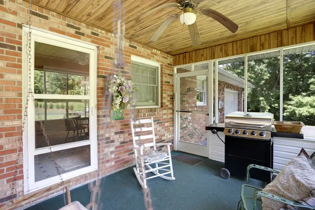 $545,000 | 16 Lois Lane, Hayesville, NC 28904