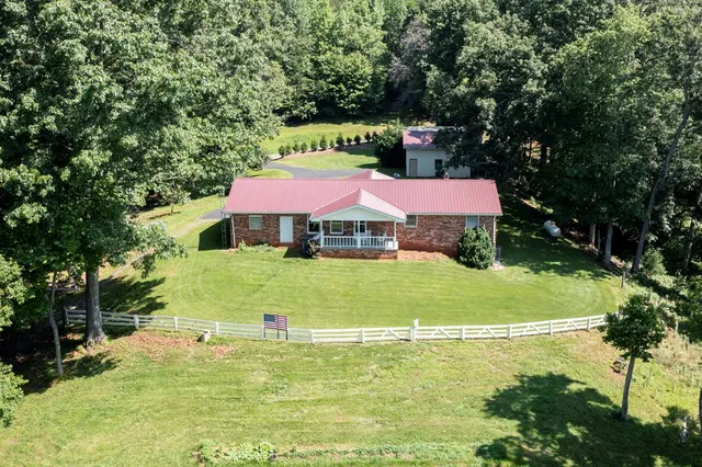 $545,000 | 16 Lois Lane, Hayesville, NC 28904
