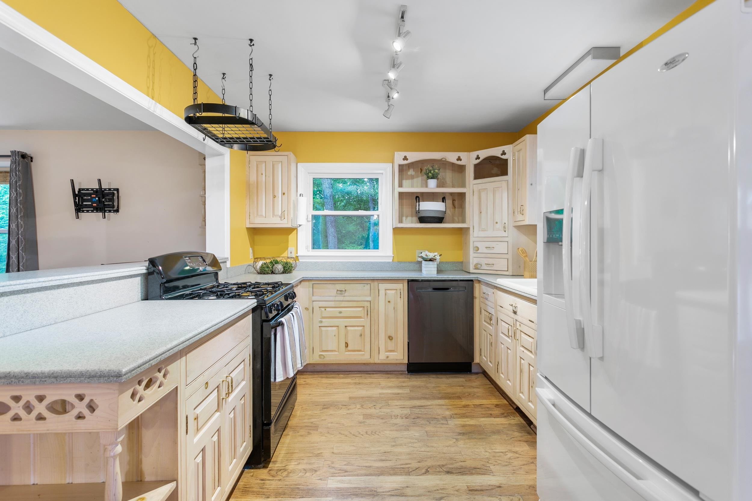 4605 Holder Road Durham, NC 27703 - Photo 9 of 32 Photo 10