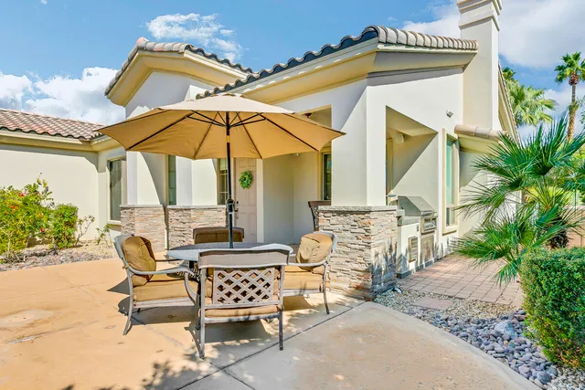 a view of outdoor space yard and patio