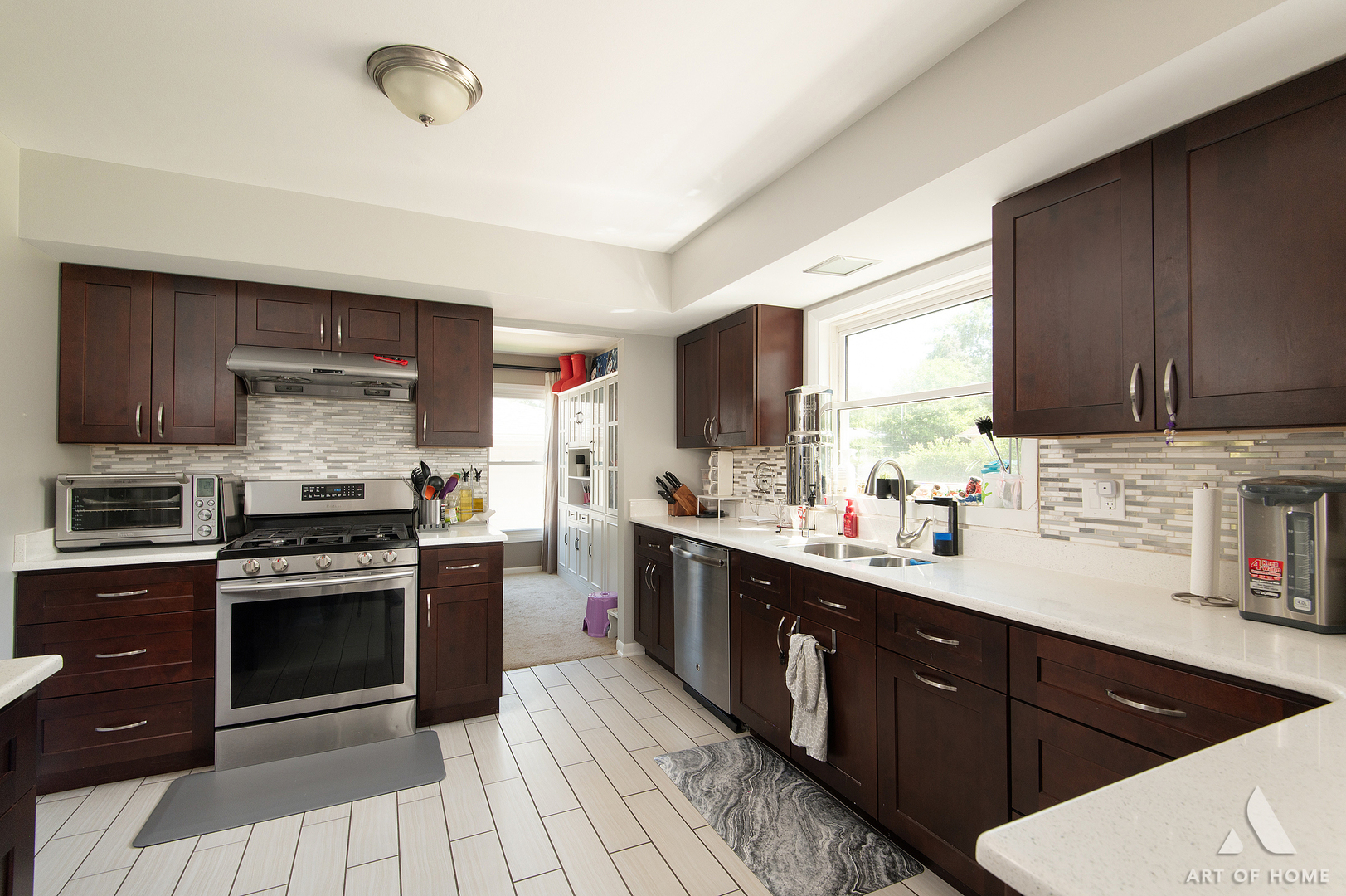 1415 Churchill Road Schaumburg, IL 60169 - Photo 9 of 30