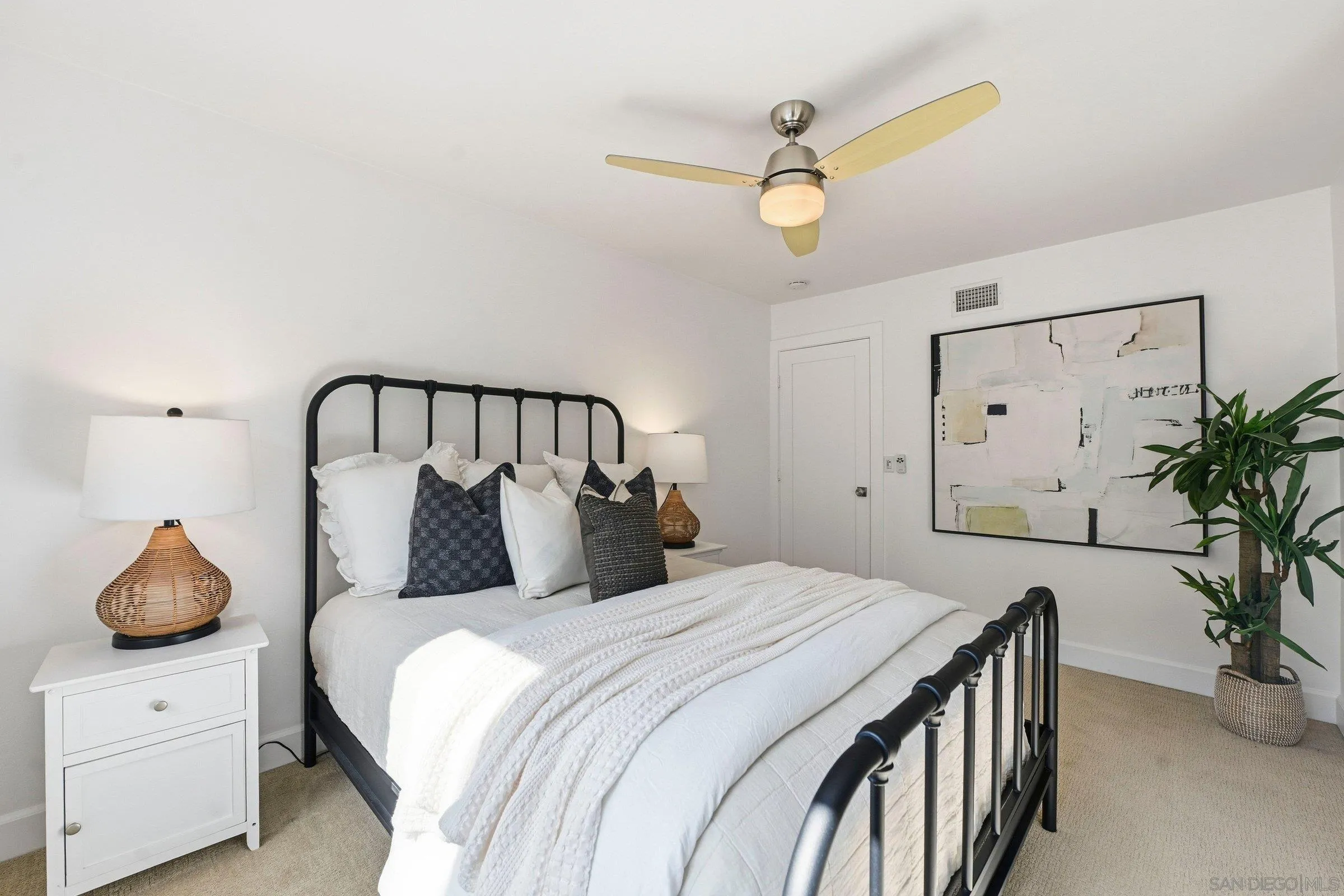 114 Cerro Street Encinitas, CA 92024 - Photo 21 of 34