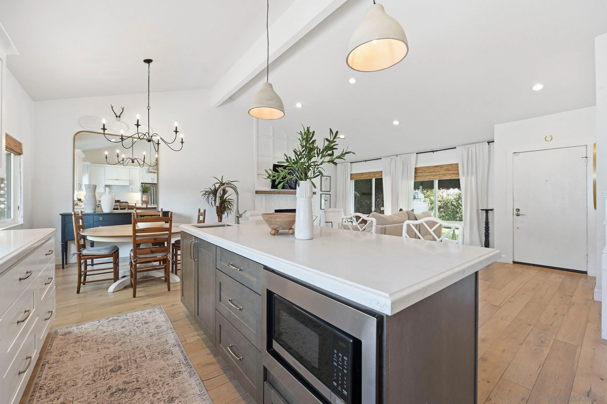 114 Cerro Street Encinitas, CA 92024 - Photo 9 of 34