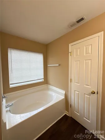 $2,100 | 7206 Oakwinds Court, Charlotte, NC 28269