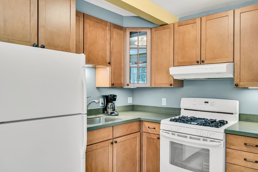 36 Corinthian Road Somerville, MA 02144 - Photo 10 of 37 Gallery Image 10