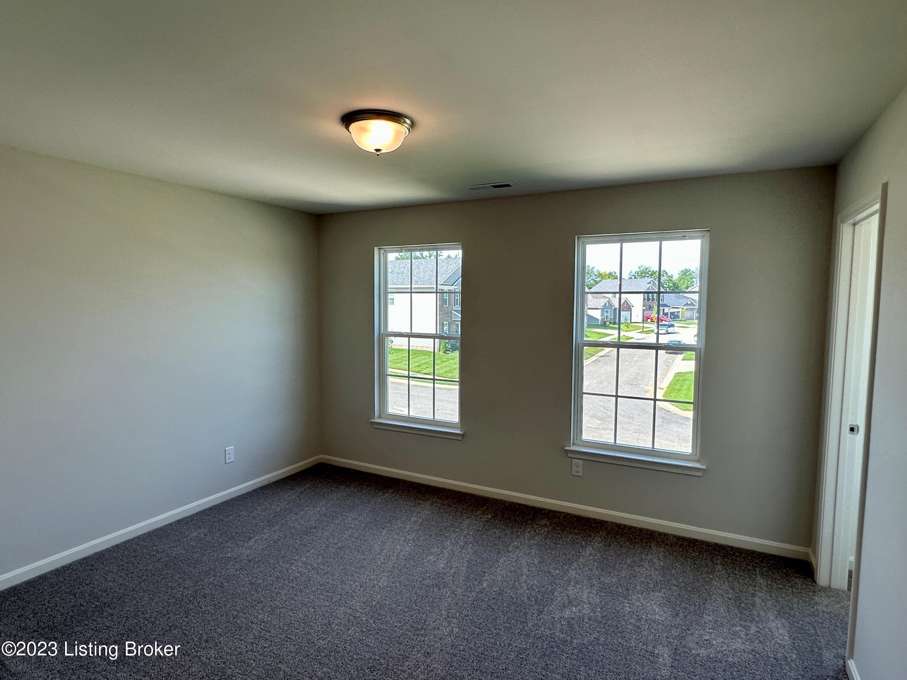 8416 Gateway Run Road Louisville, KY 40229 - Photo 13 of 18 15
