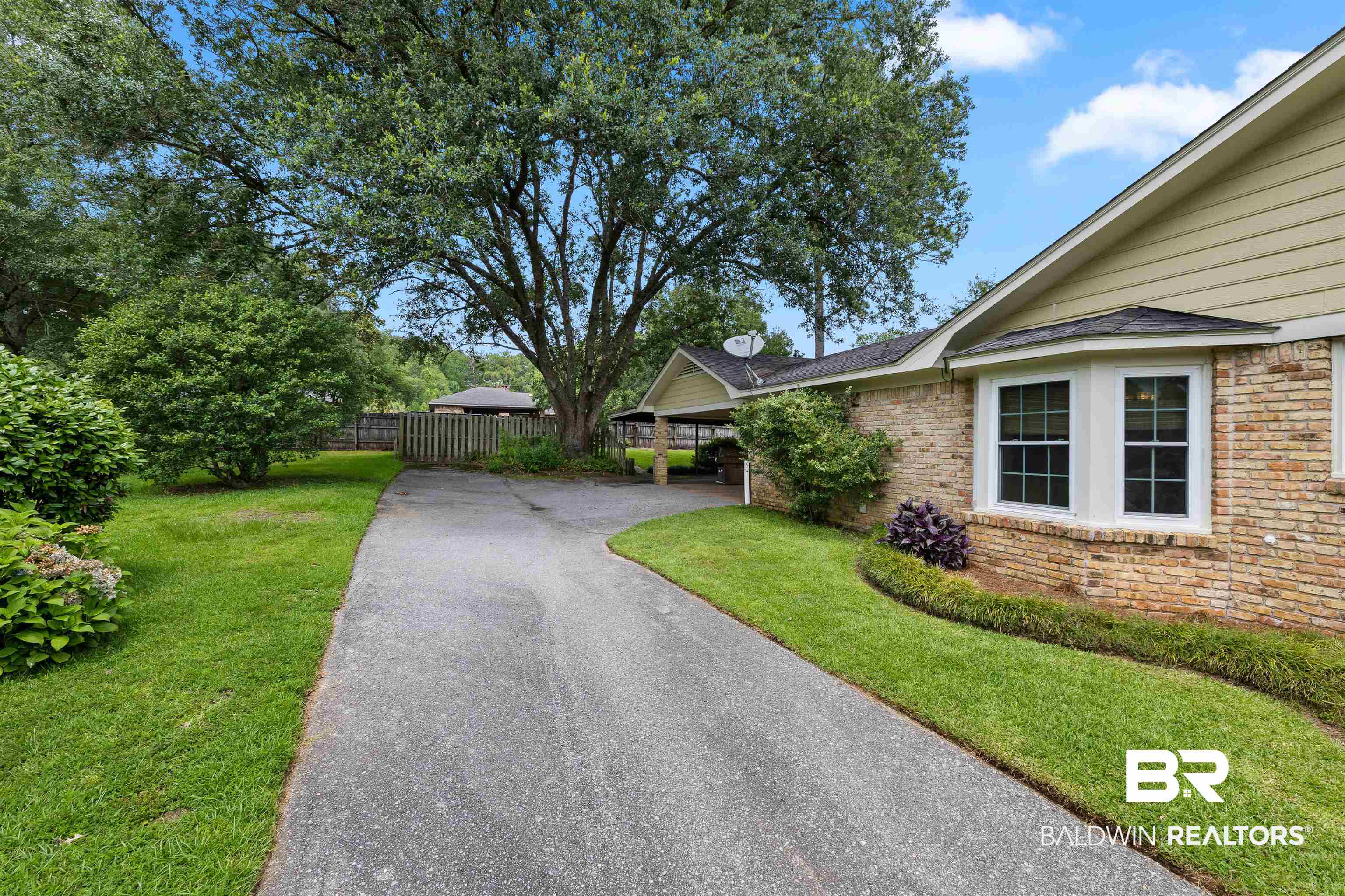 6004 Cherry Ridge Court Mobile, AL 36609 - Photo 40 of 40 Driveway