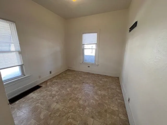 $75,000 | 519 East Empire Street, Freeport, IL 61032