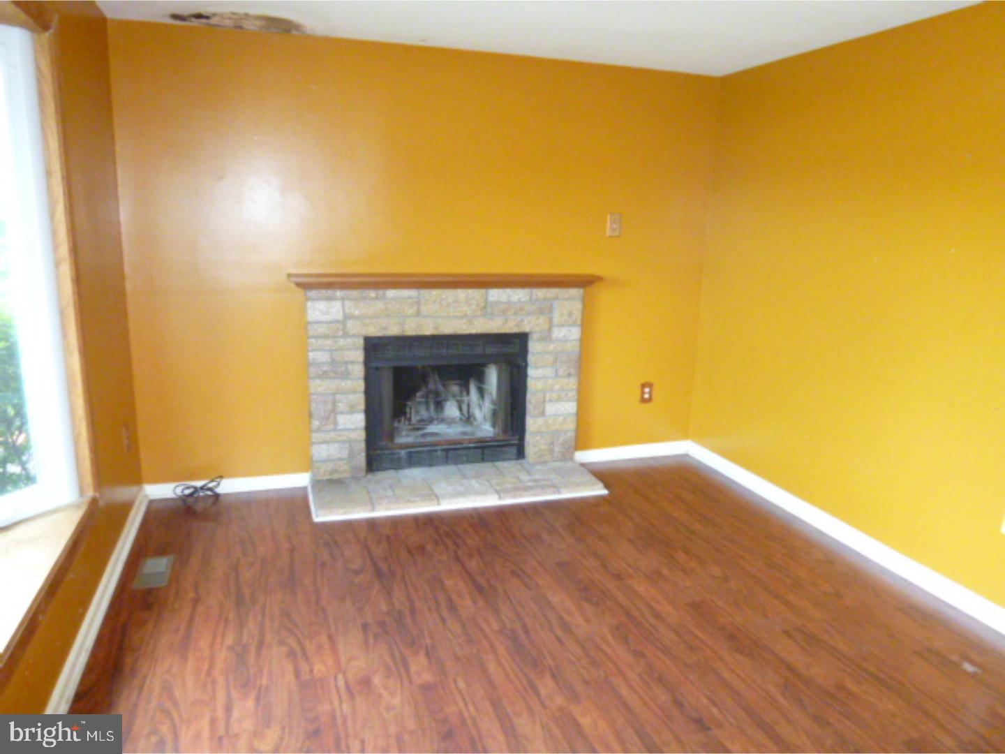 438 Ridge Drive Williamstown, NJ 08094 - Photo 5 of 17 Gallery Image 5