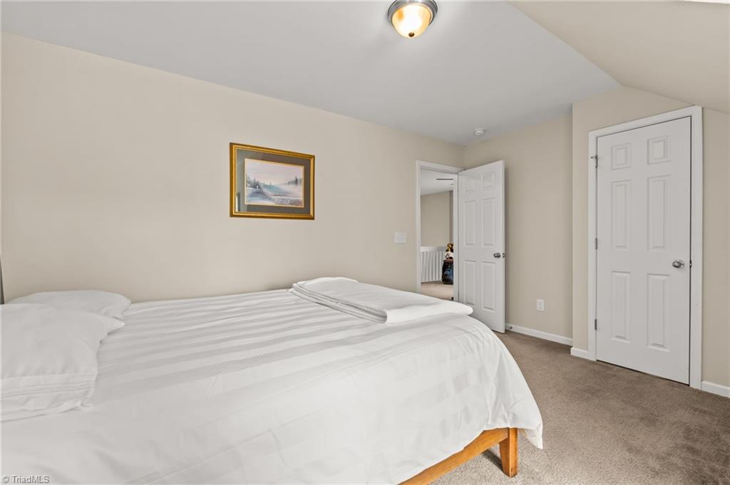 3057 Renaissance Parkway Jamestown, NC 27282 - Photo 22 of 31