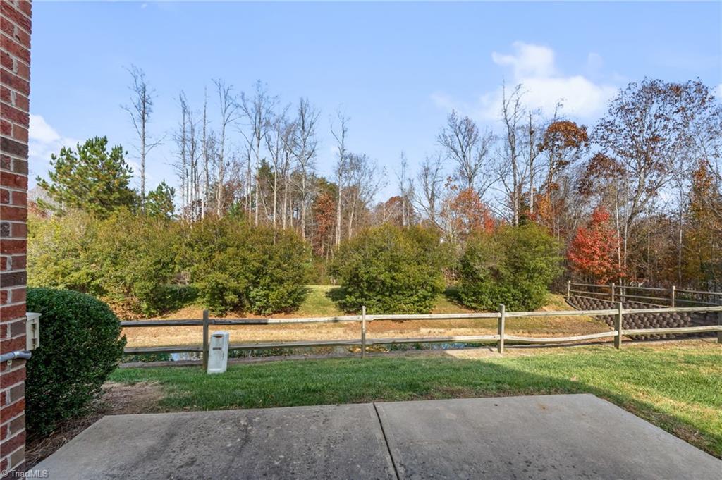 3057 Renaissance Parkway Jamestown, NC 27282 - Photo 25 of 31 Private patio area, perfect for outdoor relaxation.