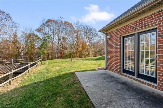 $285,000 | 3057 Renaissance Parkway, Jamestown, NC 27282