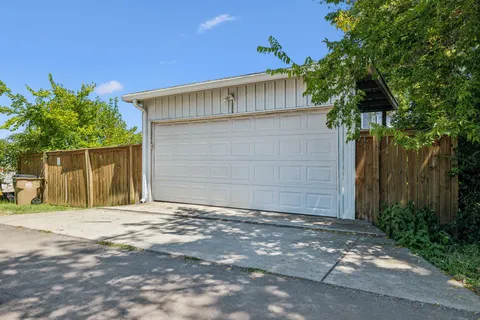 $1,239,000 | 1823 3rd Avenue North, Nashville, TN 37208