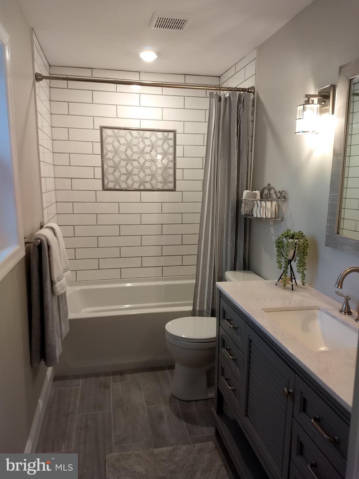 361 Stillwater Road Baltimore, MD 21221 - Photo 14 of 23 Bathroom